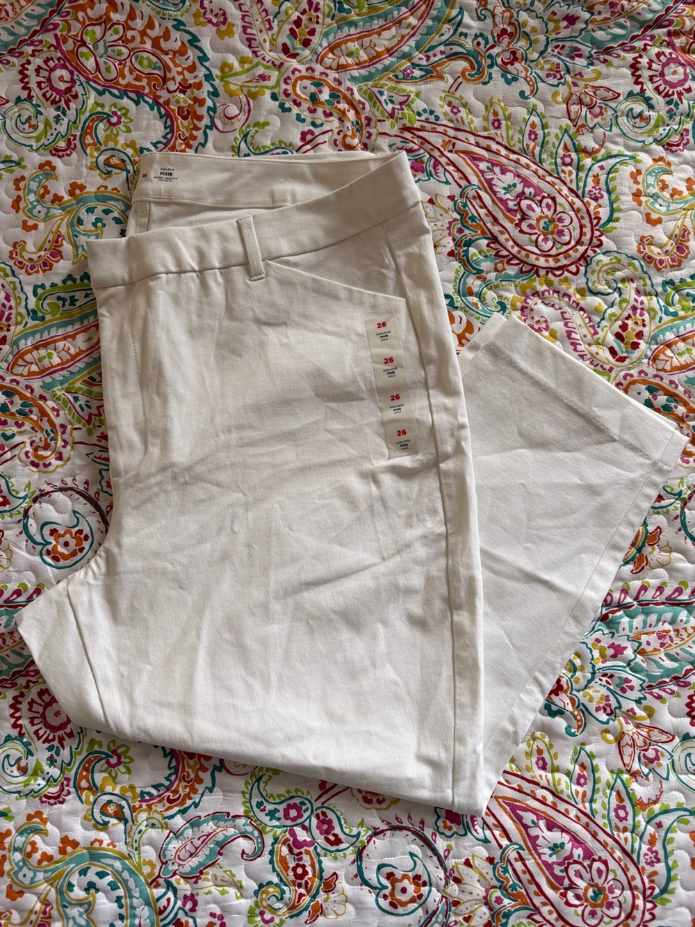 Old Navy Women's Cream Straight-Leg Jeans